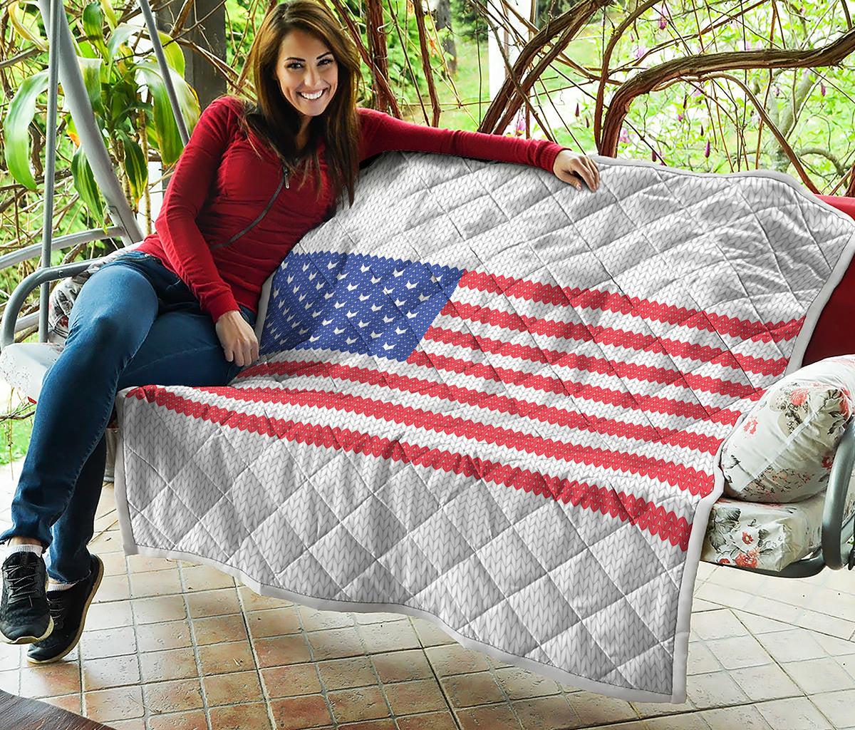 Knitted American Flag Print Quilt
