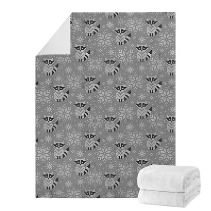 Knitted Raccoon Pattern Print Blanket