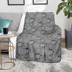 Knitted Raccoon Pattern Print Blanket