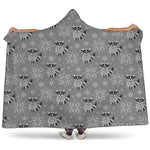 Knitted Raccoon Pattern Print Hooded Blanket