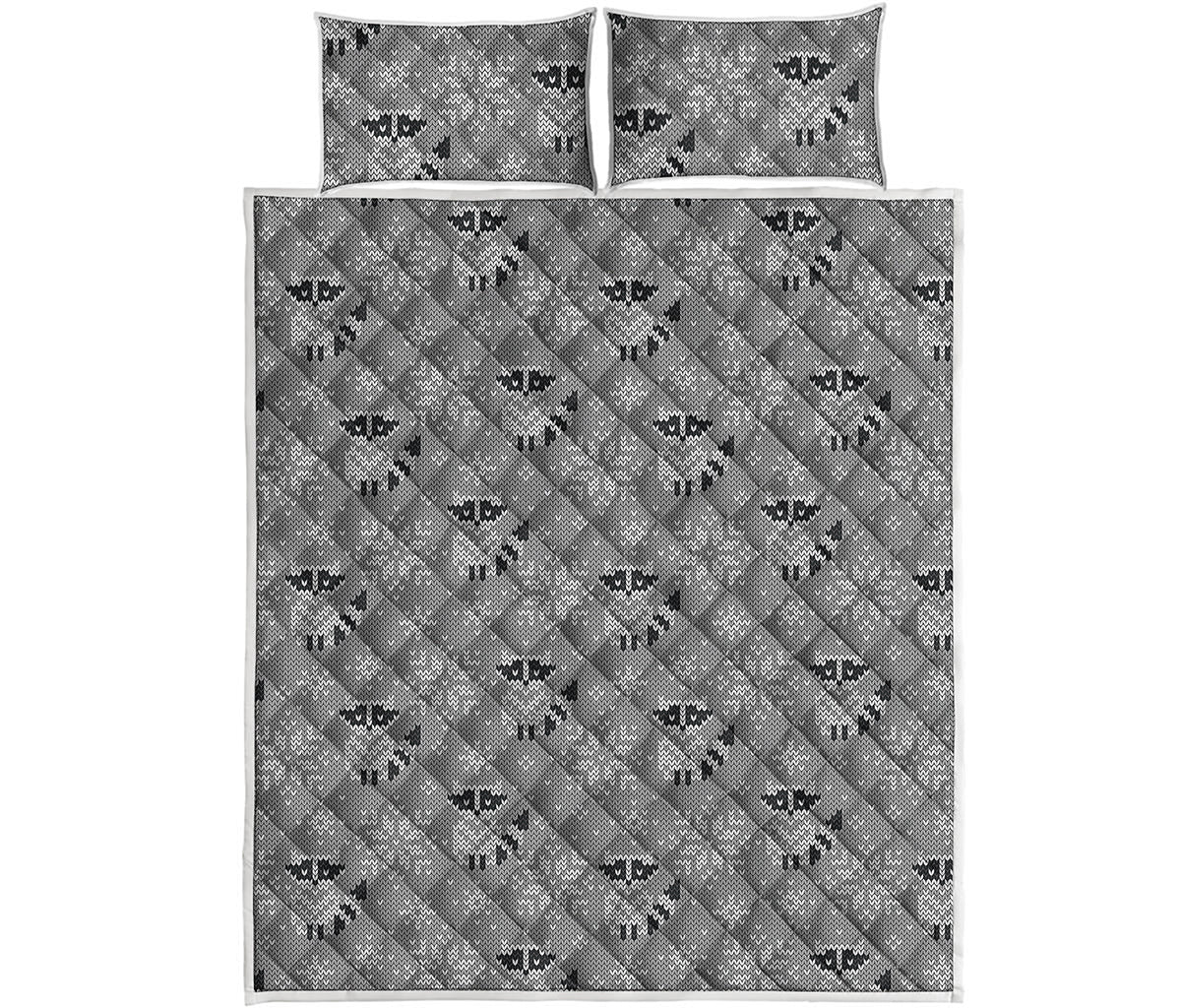 Knitted Raccoon Pattern Print Quilt Bed Set
