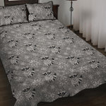 Knitted Raccoon Pattern Print Quilt Bed Set