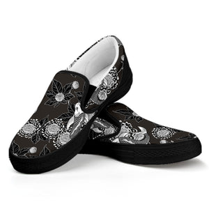 Koi Carp And Chrysanthemum Pattern Print Black Slip On Shoes