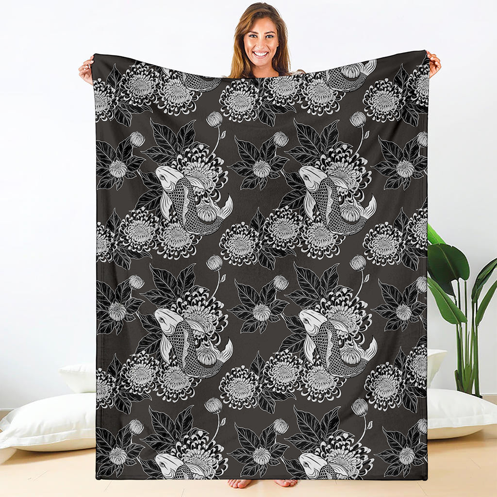 Koi Carp And Chrysanthemum Pattern Print Blanket