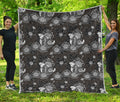 Koi Carp And Chrysanthemum Pattern Print Quilt