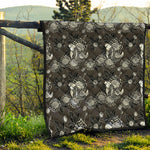 Koi Carp And Chrysanthemum Pattern Print Quilt