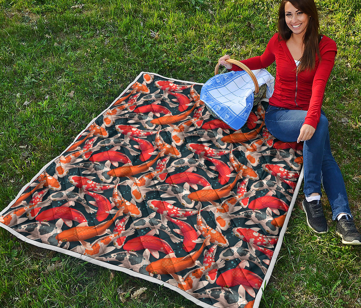 Koi Carp Pattern Print Quilt