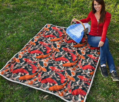 Koi Carp Pattern Print Quilt