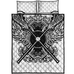 Lacrosse Sticks And Ornate Wing Print Quilt Bed Set