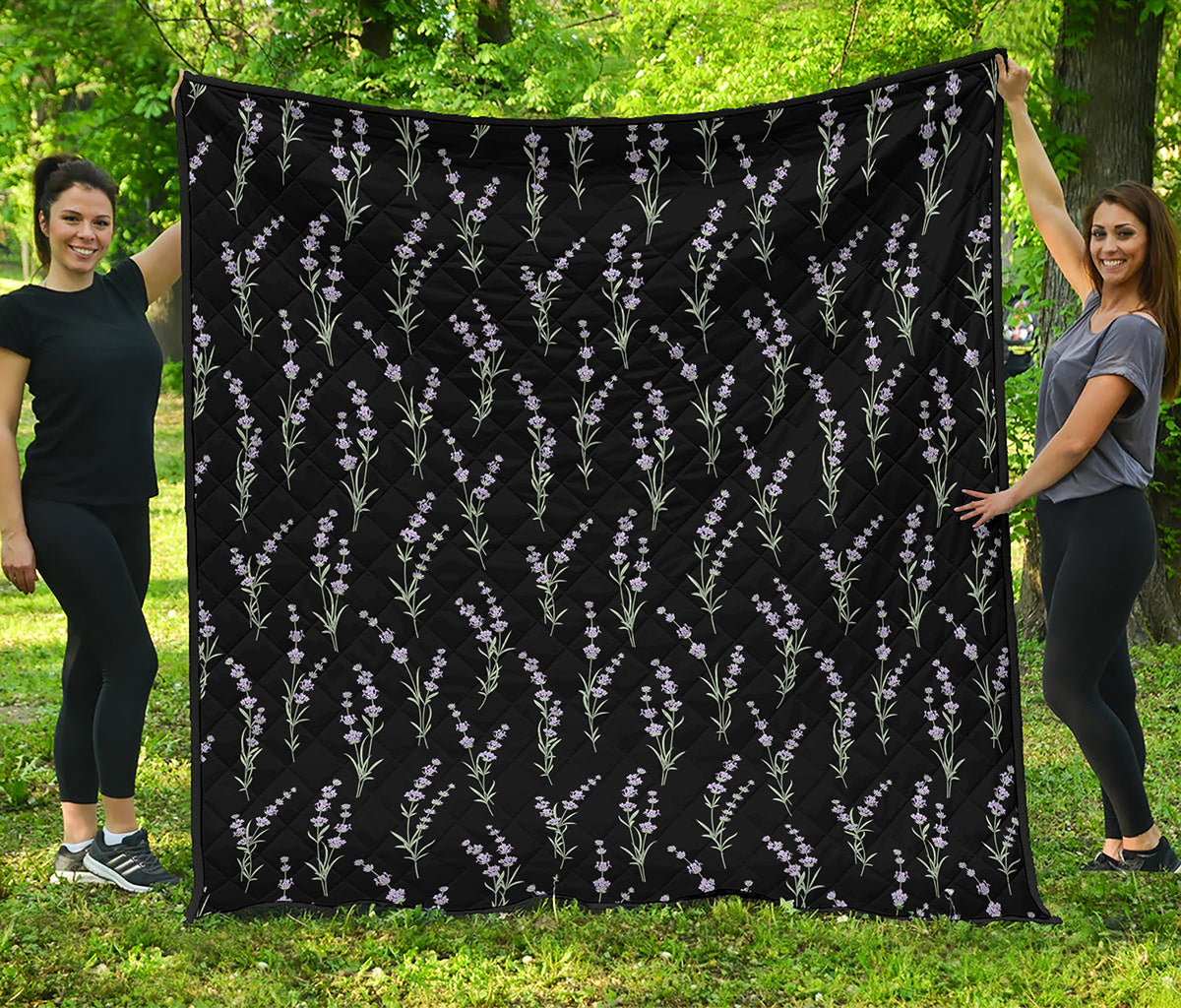 Lavender Flowers Pattern Print Quilt