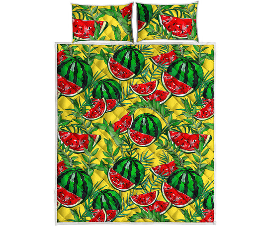 Leaf Watermelon Pieces Pattern Print Quilt Bed Set