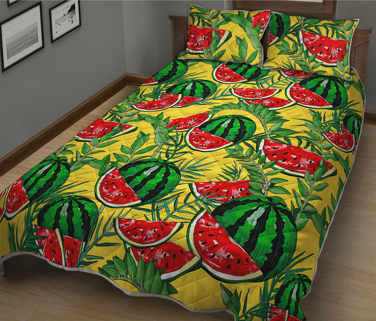 Leaf Watermelon Pieces Pattern Print Quilt Bed Set