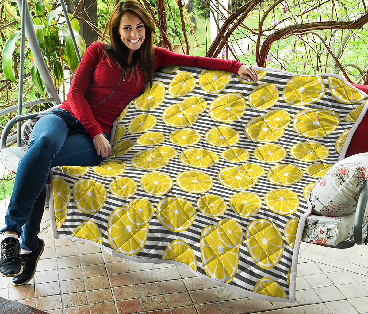 Lemon Striped Pattern Print Quilt