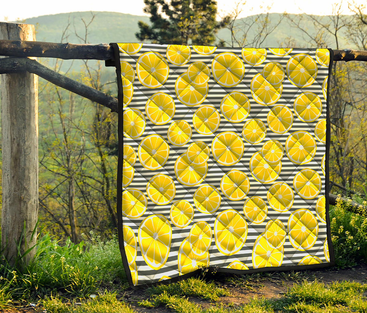 Lemon Striped Pattern Print Quilt
