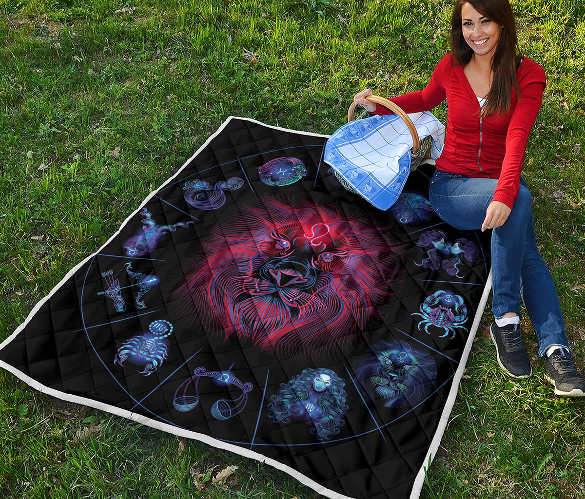 Leo And Astrological Signs Print Quilt
