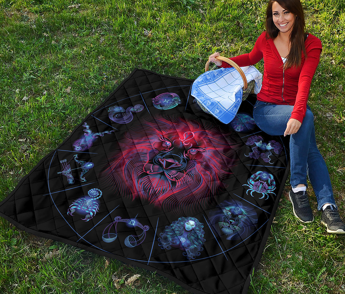 Leo And Astrological Signs Print Quilt