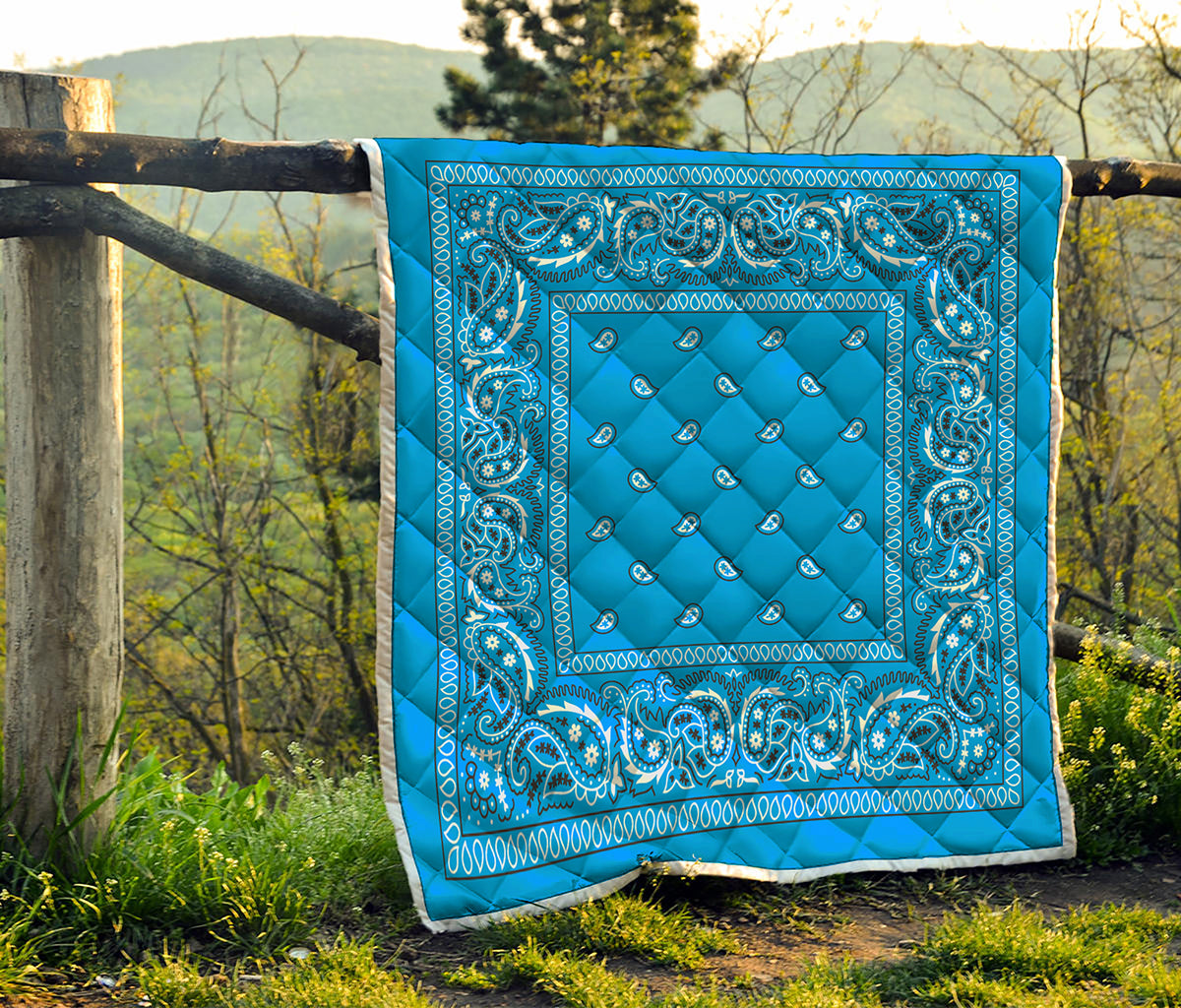 Light Blue Paisley Bandana Print Quilt