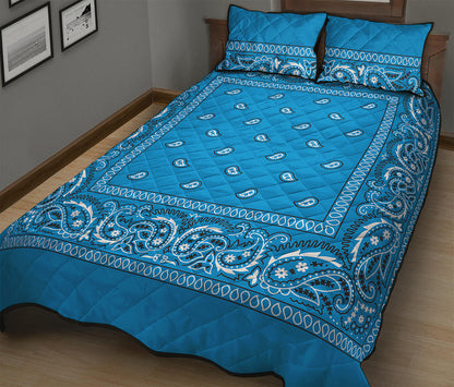 Light Blue Paisley Bandana Print Quilt Bed Set