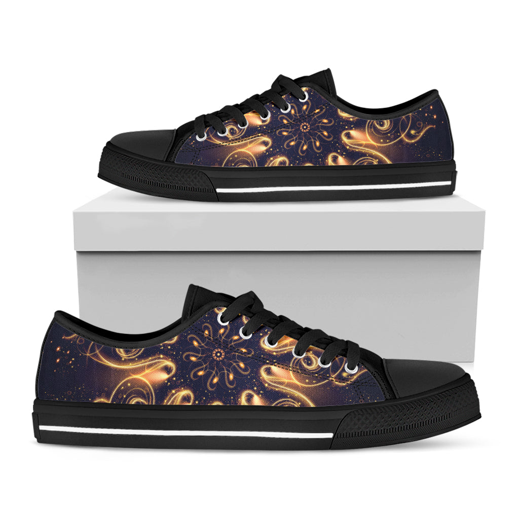 Light Fractal Print Black Low Top Shoes