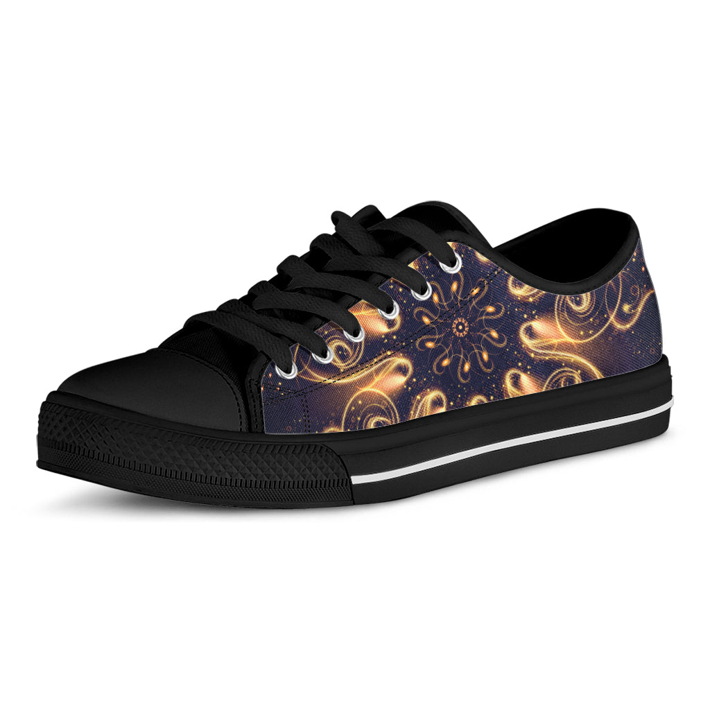 Light Fractal Print Black Low Top Shoes