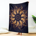 Light Fractal Print Blanket
