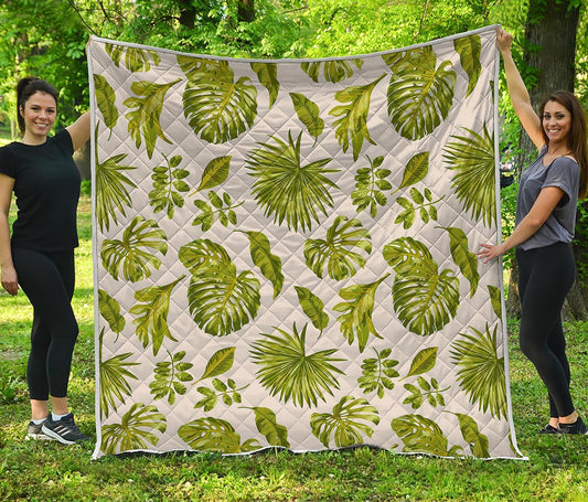 Light Tropical Leaf Pattern Print Quilt