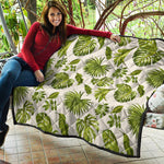 Light Tropical Leaf Pattern Print Quilt