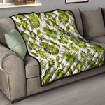 Light Tropical Leaf Pattern Print Quilt
