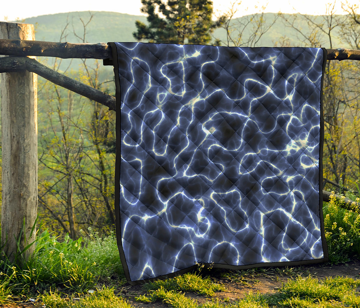 Lightning Chain Print Quilt