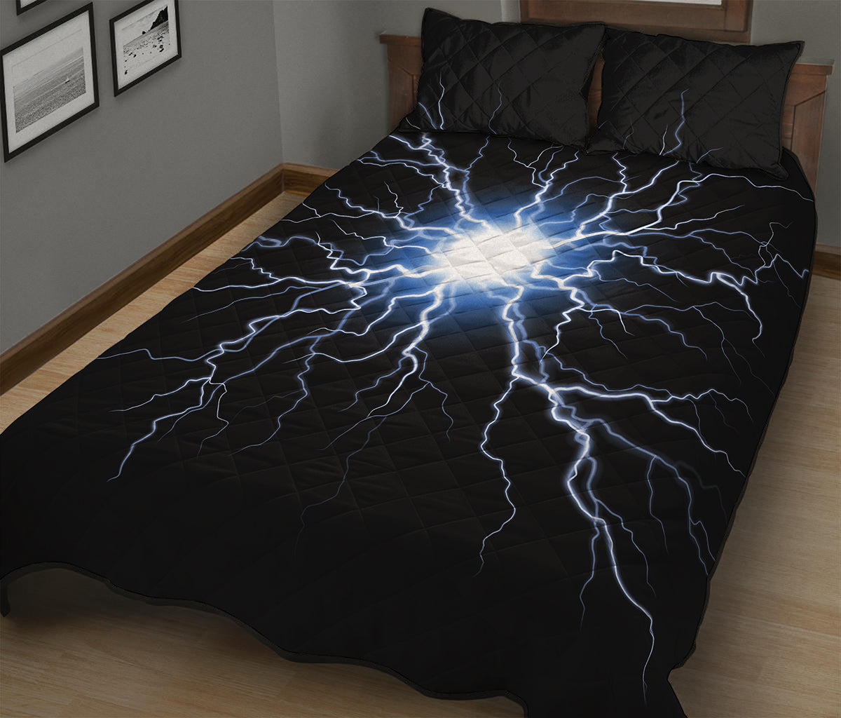Lightning Spark Print Quilt Bed Set