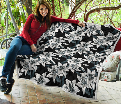 Lily Floral Pattern Print Quilt