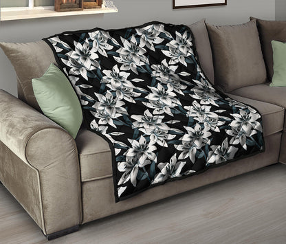 Lily Floral Pattern Print Quilt