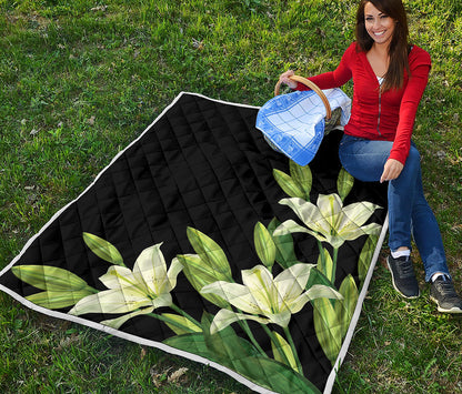 Lily Floral Print Quilt