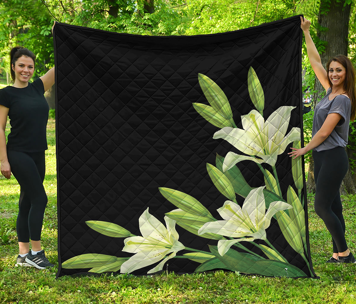 Lily Floral Print Quilt