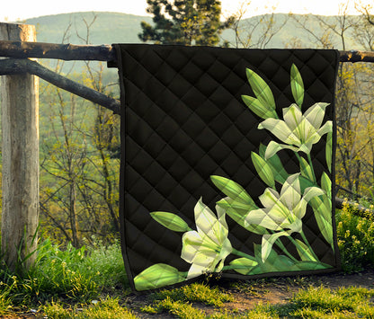 Lily Floral Print Quilt
