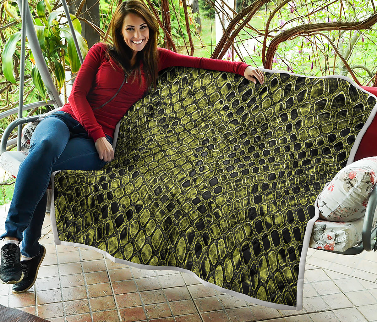 Lime Green And Black Snakeskin Print Quilt