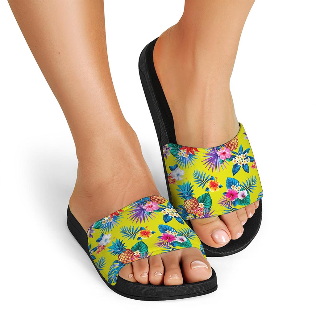 Lime Hawaiian Pineapple Pattern Print Black Slide Sandals