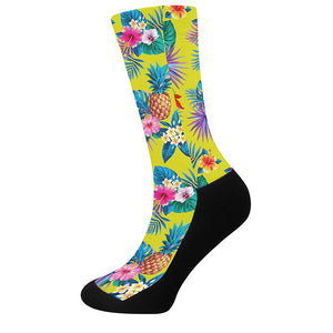 Lime Hawaiian Pineapple Pattern Print Crew Socks