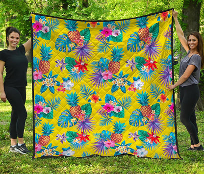 Lime Hawaiian Pineapple Pattern Print Quilt