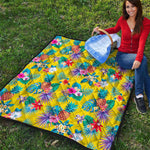 Lime Hawaiian Pineapple Pattern Print Quilt