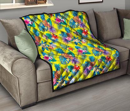 Lime Hawaiian Pineapple Pattern Print Quilt