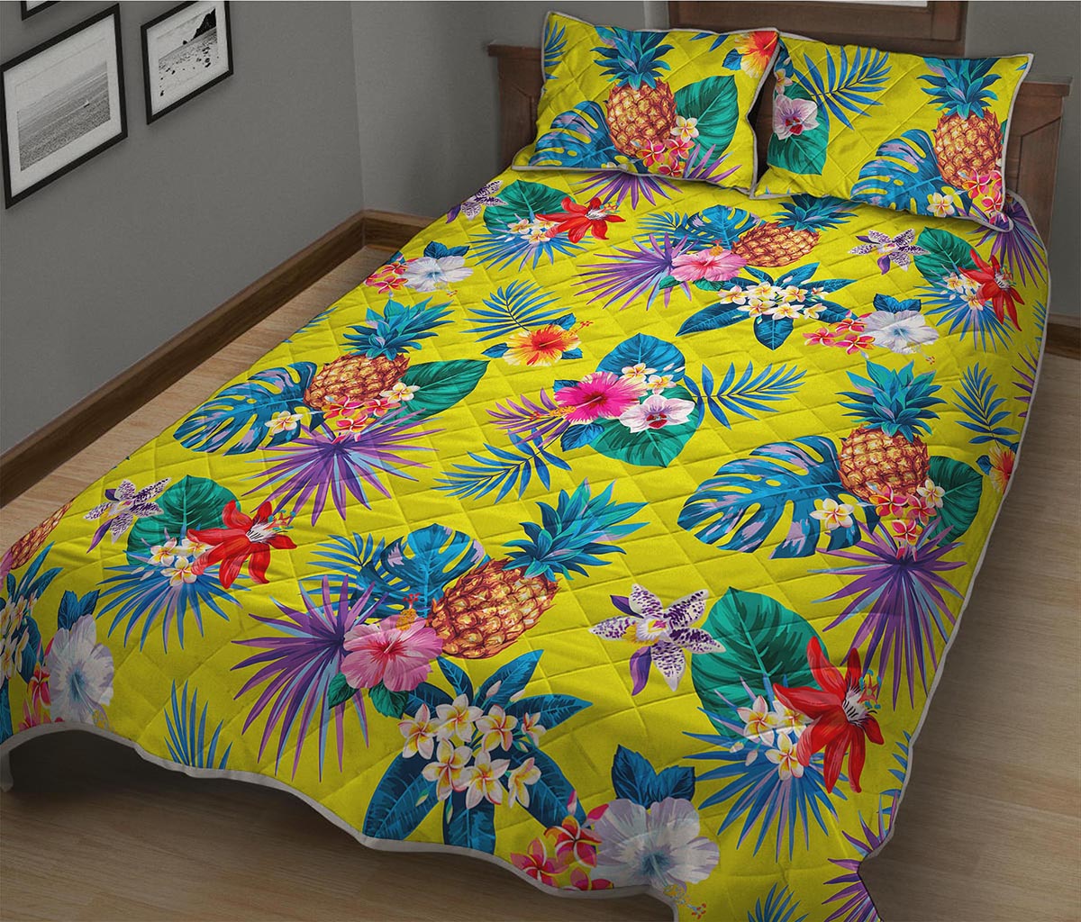 Lime Hawaiian Pineapple Pattern Print Quilt Bed Set