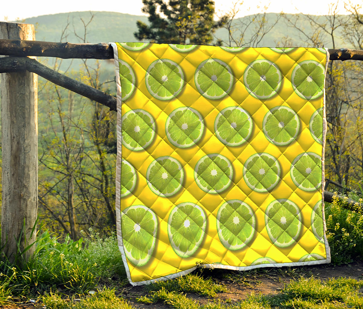 Lime Slices Pattern Print Quilt