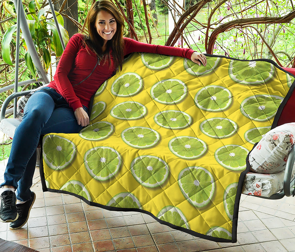 Lime Slices Pattern Print Quilt