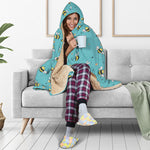 Little Bee Pattern Print Hooded Blanket