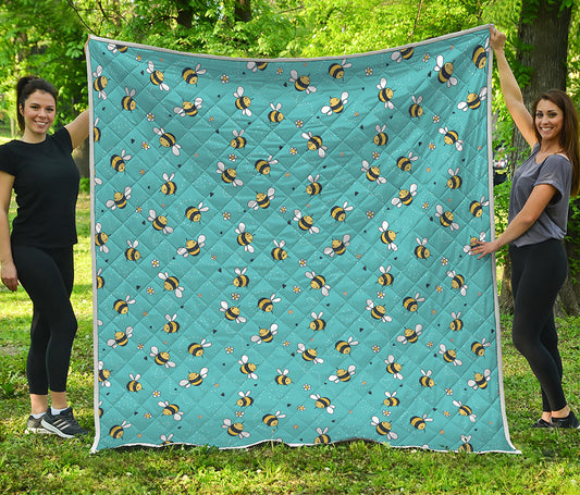 Little Bee Pattern Print Quilt