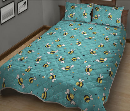 Little Bee Pattern Print Quilt Bed Set