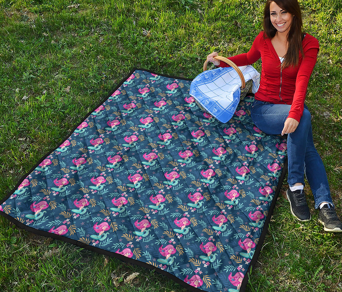 Little Cute Mermaid Pattern Print Quilt