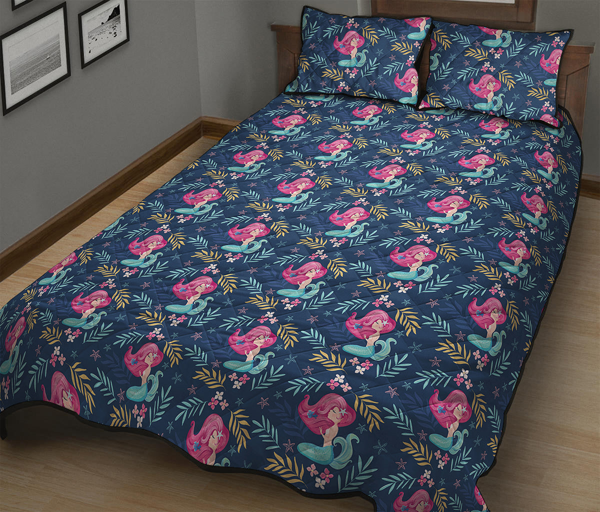 Little Cute Mermaid Pattern Print Quilt Bed Set