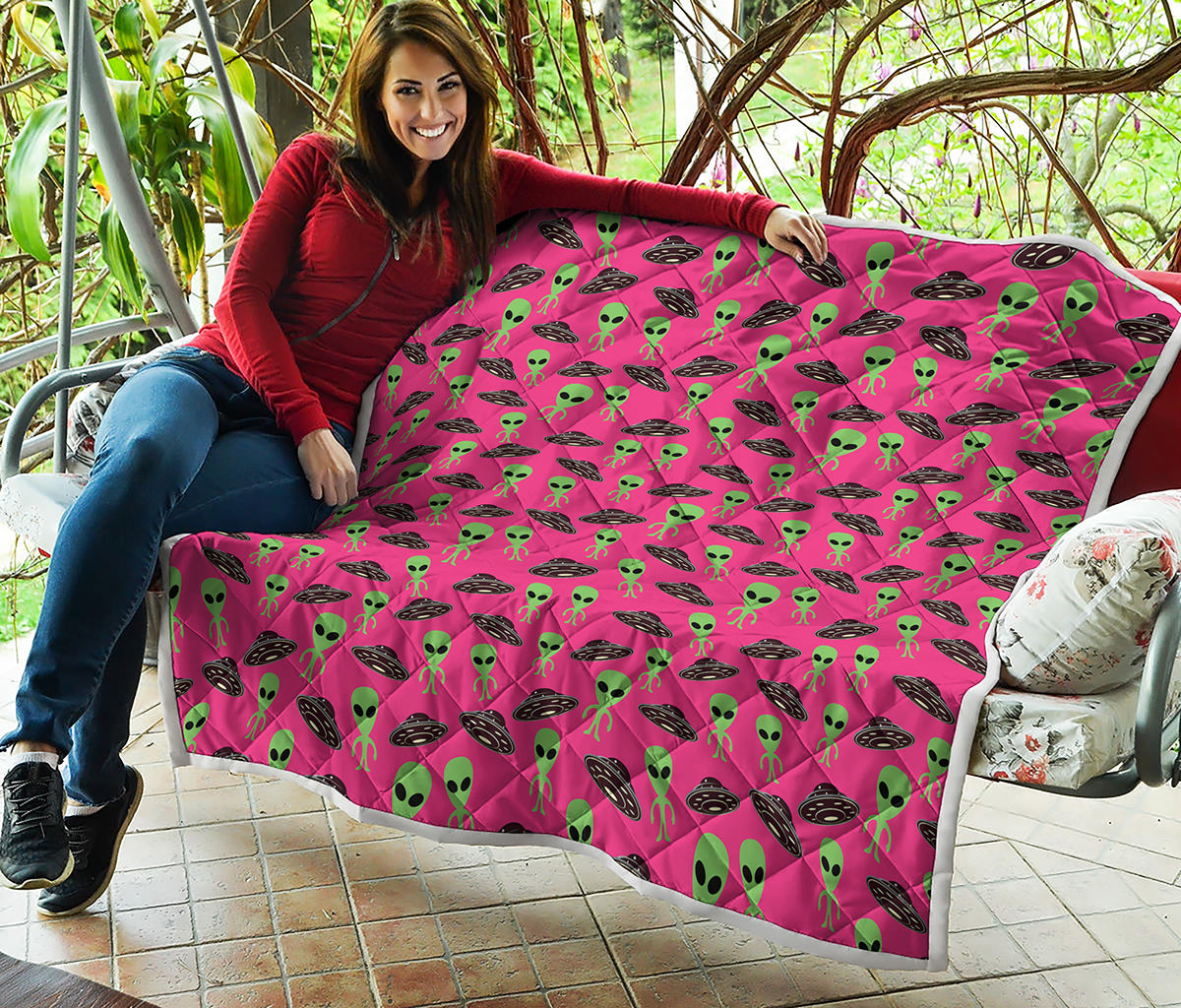Little Green Alien UFO Print Quilt